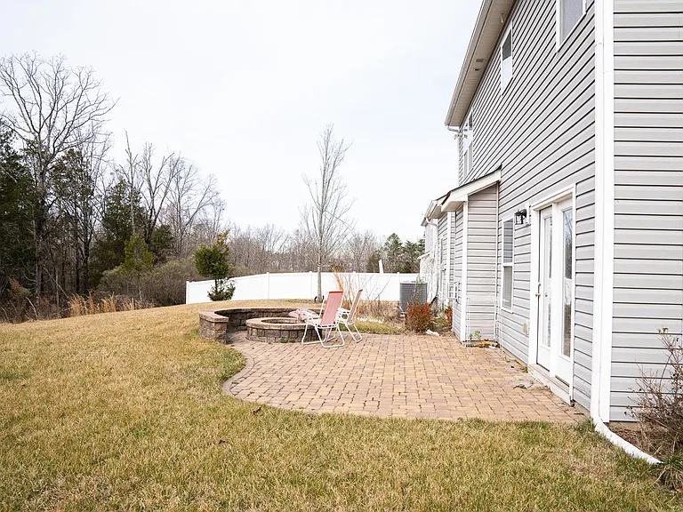 7082 Founders Way — Photo 19