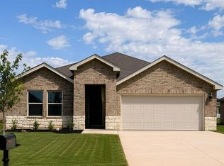 1213 E Stallion Ln, Mustang, OK 73064