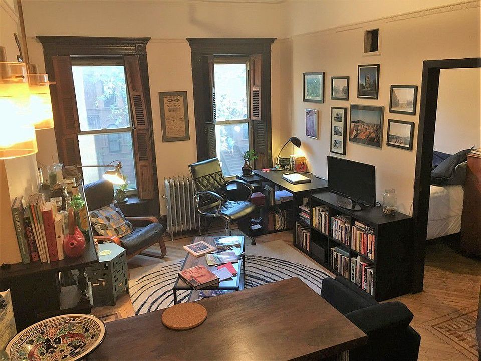 1st image of 388 Park Pl