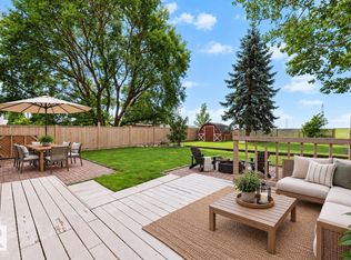 4639 10th Ave NW, Edmonton, AB T6L4S2