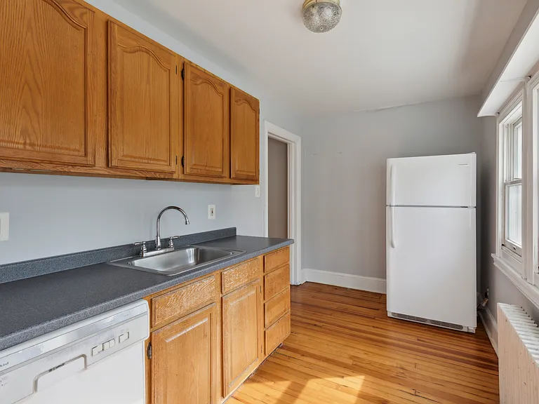 226 Price St #B-2 — Photo 7