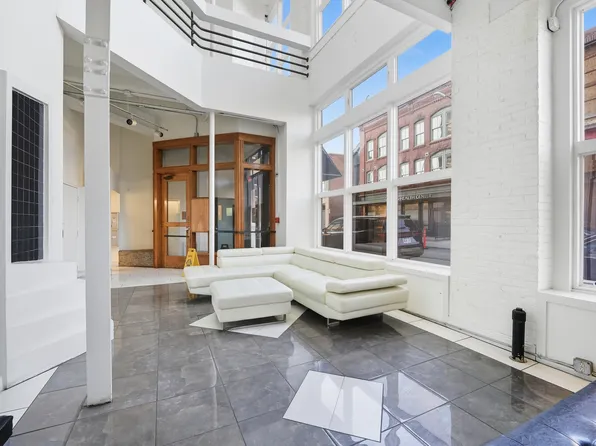 15 Park St #201, Springfield, MA 01103