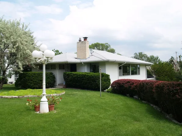 1494 Edgcumbe Rd, Saint Paul, MN 55116
