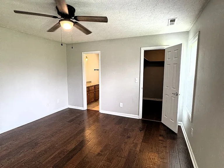 18304 Upland Trl — Photo 13