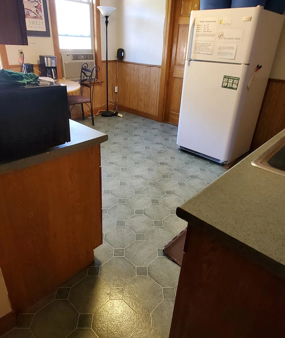 2 bed, 1.0 bath, $3,300 — Photo 3