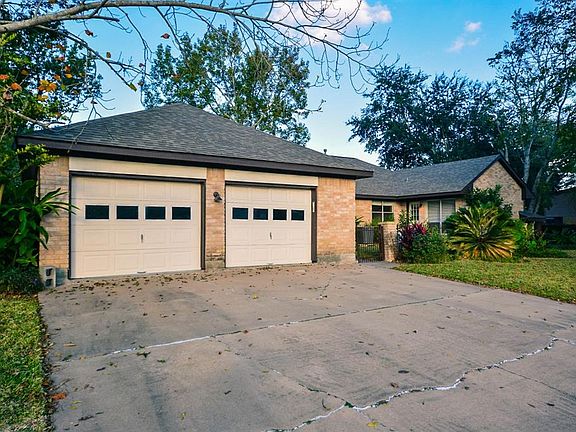 4th image of 3730 E Creek Club Dr