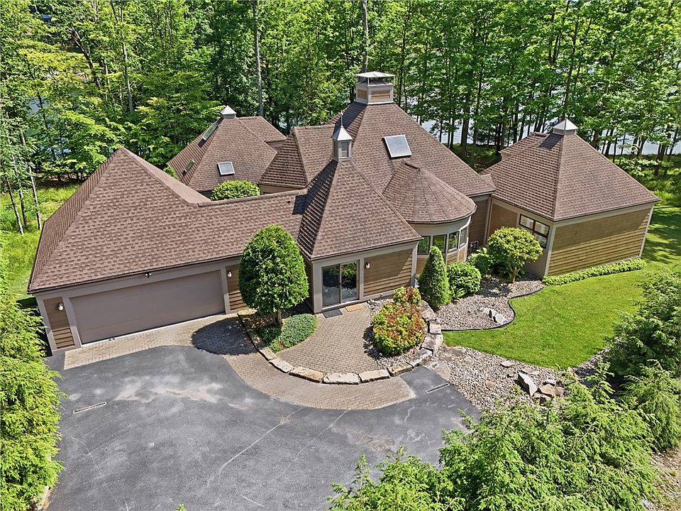 1st image of 11 Canouan Ct