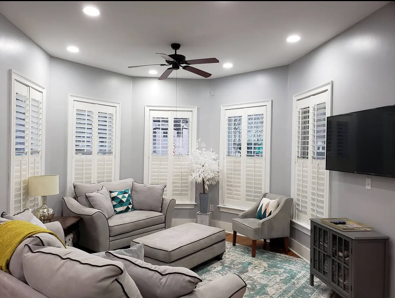 2 bed, 883 sqft, $2,295 — Photo 1