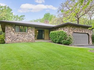 101 Cimarron Cir, Apple Valley, MN 55124