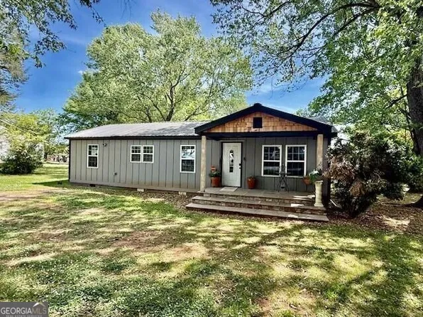 206 West Dr, Calhoun, GA 30701