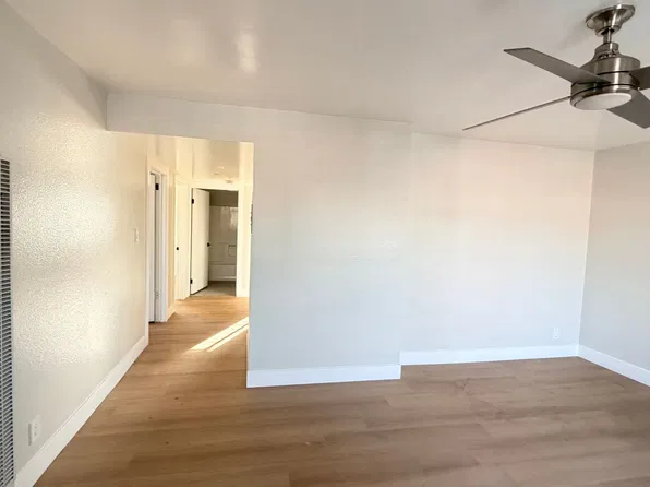 11306-08 S. Figueroa Street