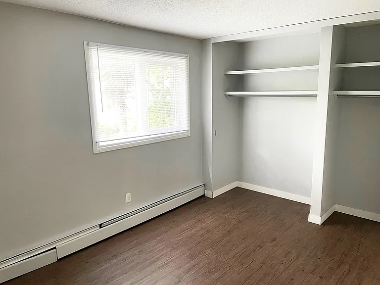 15 Saunderson Ave — Photo 11