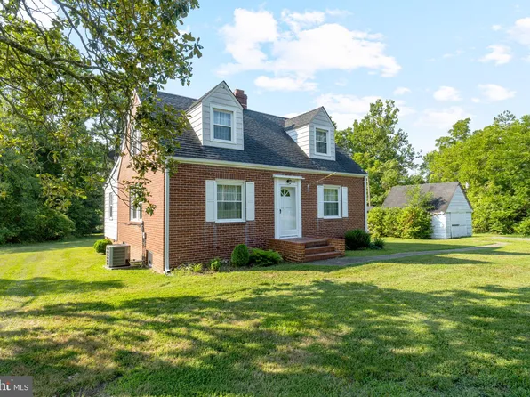 503 W Gordon Ave, Gordonsville, VA 22942