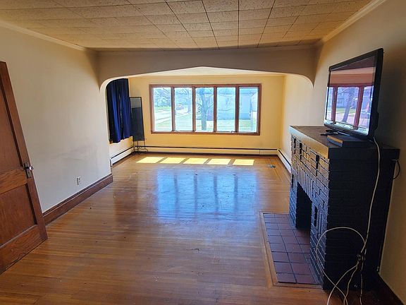 4th image of 22 Gerald Ave #1