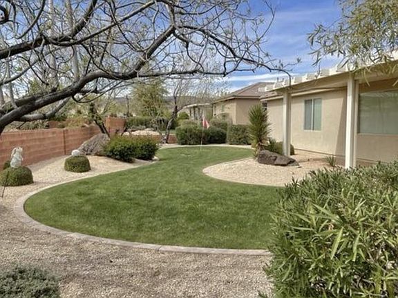 3rd image of 1047 N Sundown Dr