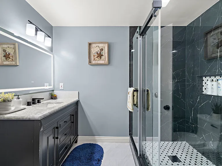 10422 Gilbert St — Photo 14