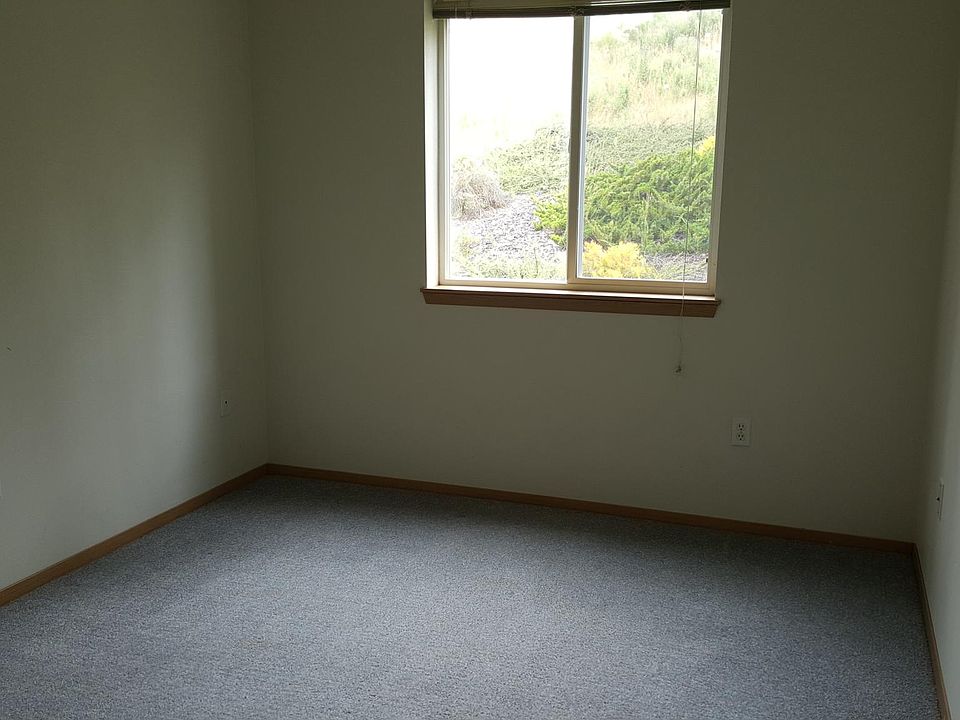 450 NW Parr Dr Pullman WA Zillow