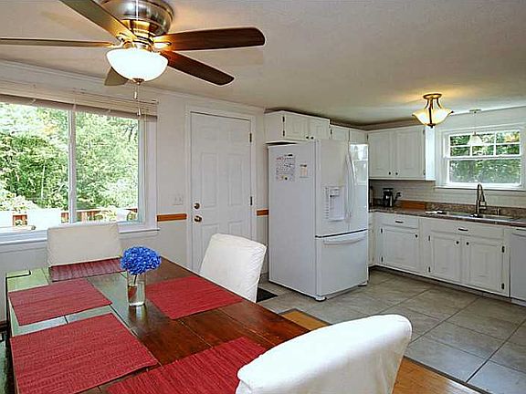 4th image of 225 Burdick Dr