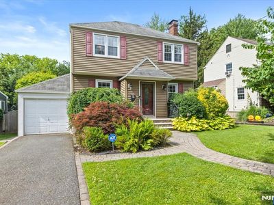 426 Cumberland Ave, Teaneck, NJ, 07666