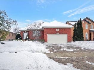 269 Deer Ridge Dr, Kitchener, ON N2P2K6