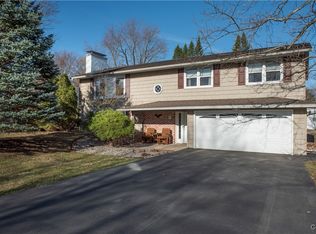 7444 Thunderbird Rd, Liverpool, NY 13088