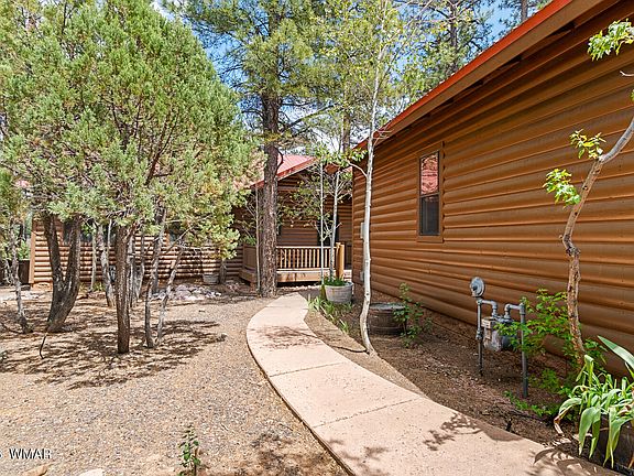 3rd image of 1261 S Spruce Ln