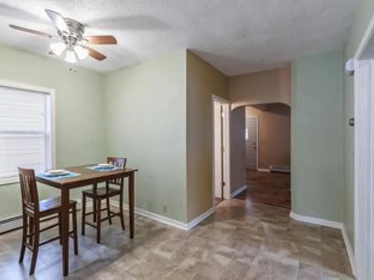 905 S Norwood Ave — Photo 10
