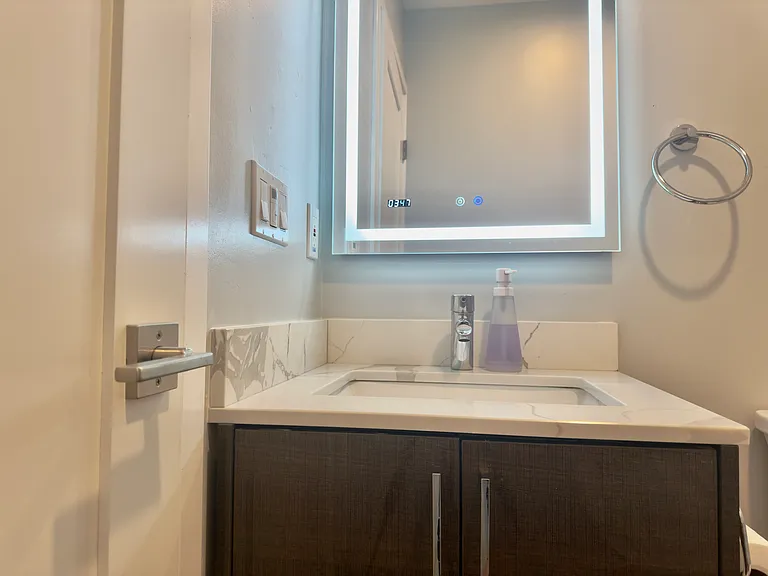 914 Everett Ave — Photo 87