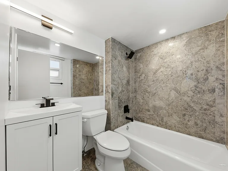 121 Royal Park Dr #3A — Photo 3
