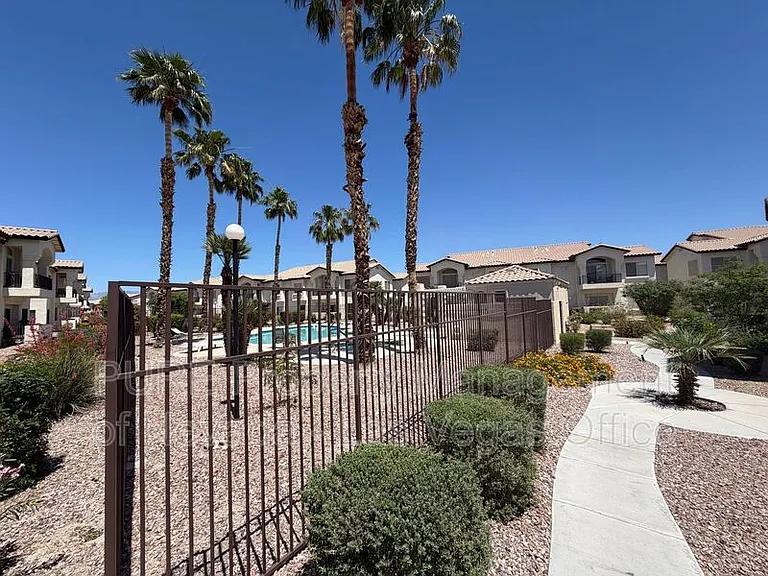7230 Indian Creek Ln #104 — Photo 40