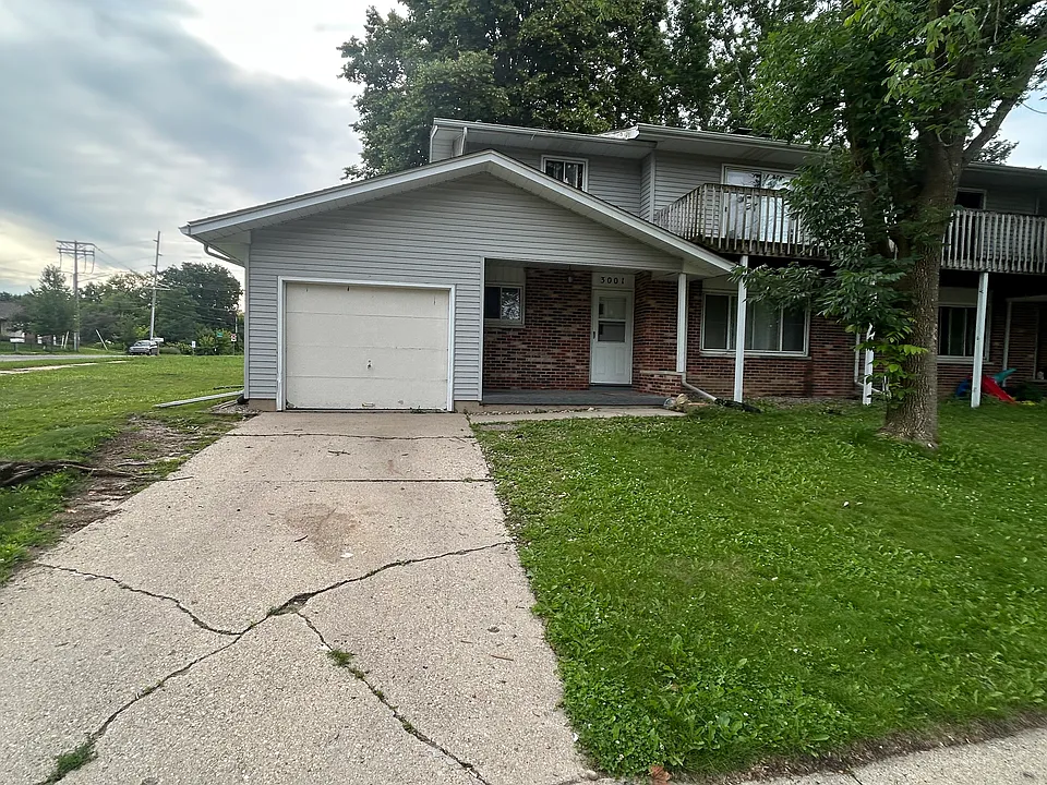 3001 Churchill Dr