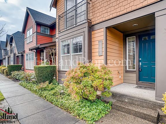 2nd image of 7068 NE Stonewater St