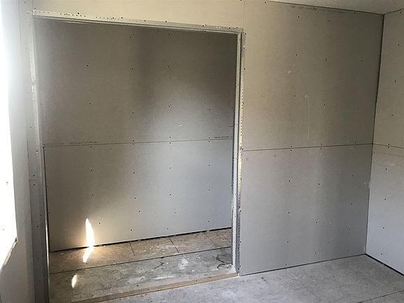 5th image of 1612 W 15th St #1614