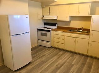 4502 N 49th St APT 4, Omaha, NE 68104