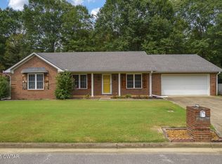212 W 15th St, Trenton, TN 38382