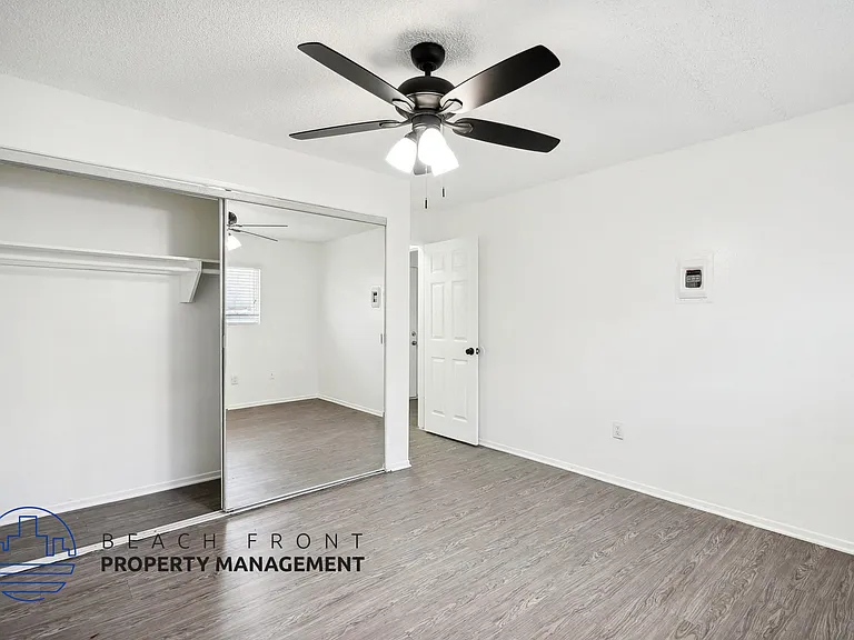 5447 Norwalk Blvd — Photo 14