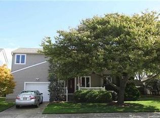 307 Waldon Dr, Ventnor, NJ 08406