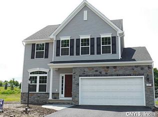 119 Red Barn Cir, Syracuse, NY 13212