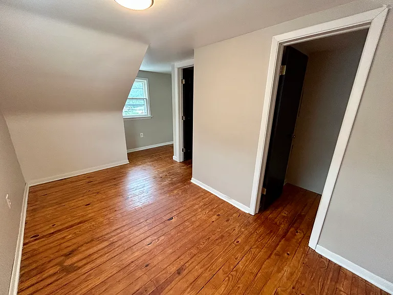 4104 Burton Ave — Photo 17