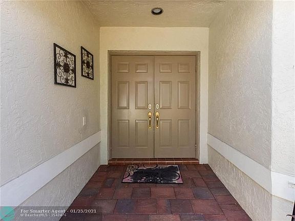 3rd image of 1142 Waterview Ln