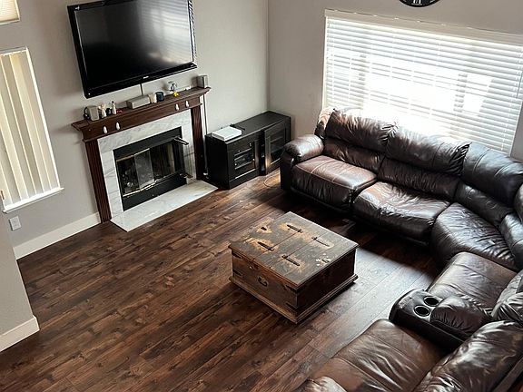 2nd image of 297 Sparrow St