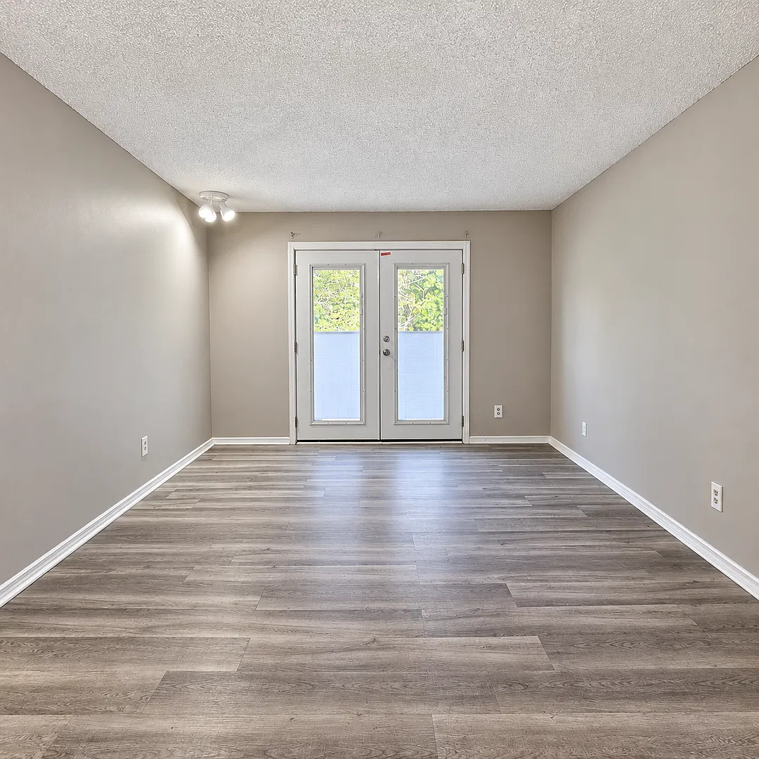 1 Bedroom / 1 Bath Apartment - One Month Free! — Photo 2