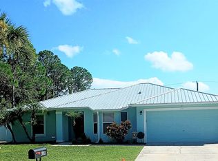 450 Australian Rd NW, Palm Bay, FL 32907