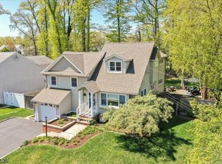 346 Retford Ave, Cranford, NJ 07016