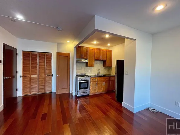 14-31 28th Avenue image 1 of 12