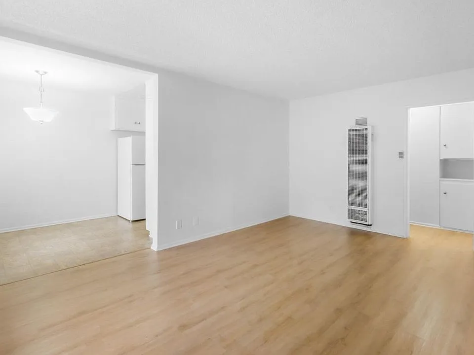 3709 Midvale Ave #6