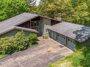 136 Milheim Dr, Butler, PA 16001