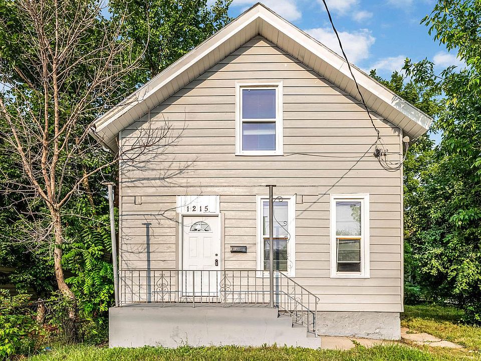 1st image of 1215 Racine STREET