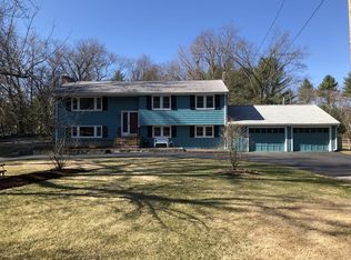 92 Old Lowell Rd, Westford, MA 01886