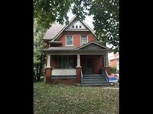 68 William St W, Waterloo, ON N2L 1J7